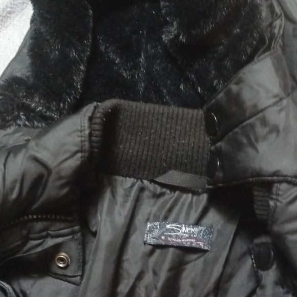 black sliver winter jacket - Picture 3 of 6